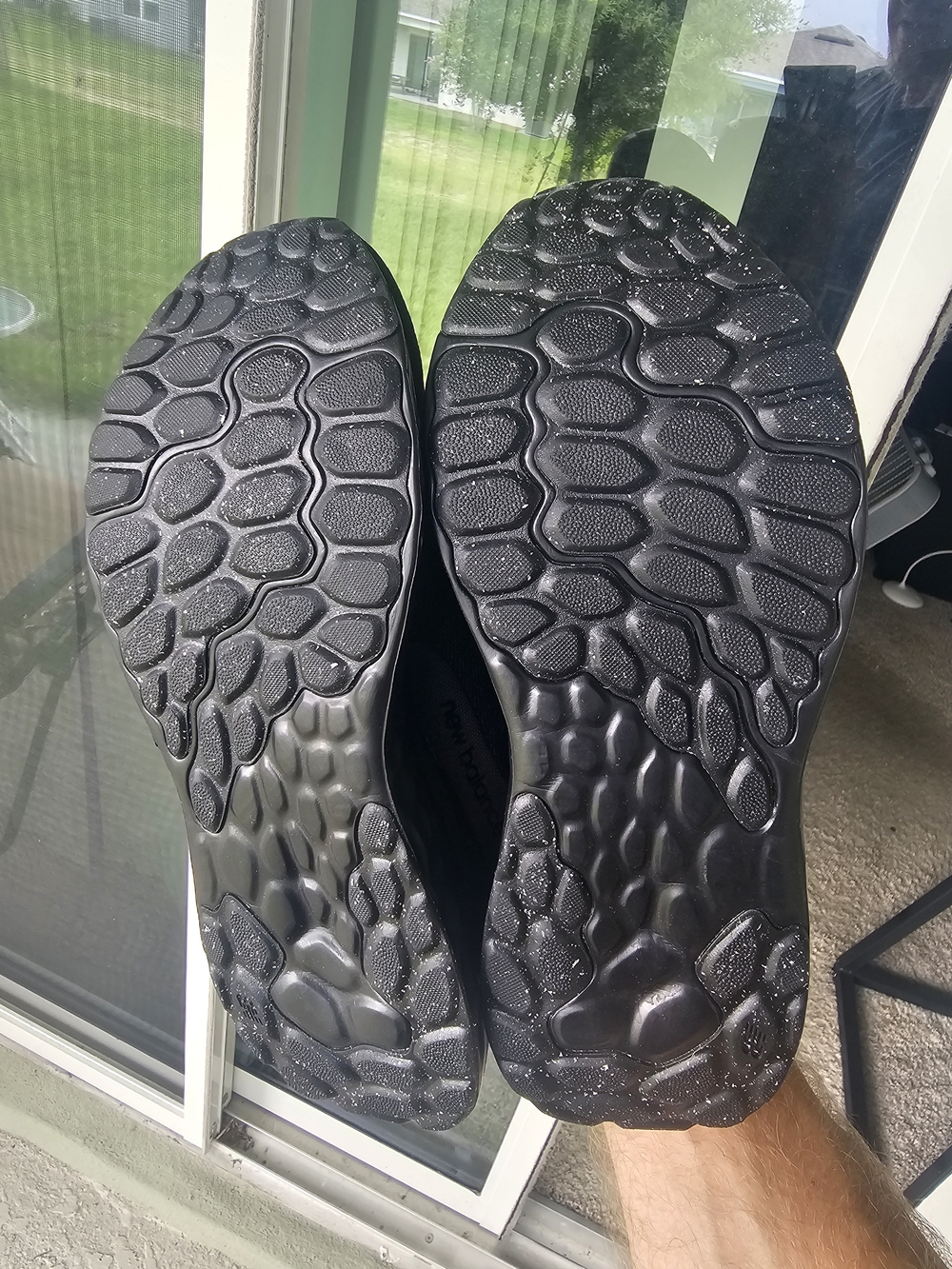 Size 11 - New Balance Fresh Foam Arishi V4 Triple Black - Picture 4 of 9